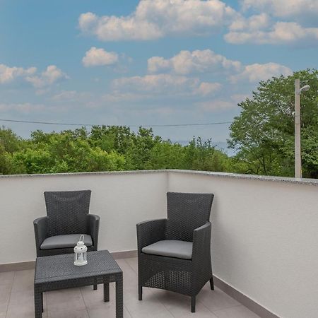 ריסיקה Apartman Marija 218 מראה חיצוני תמונה