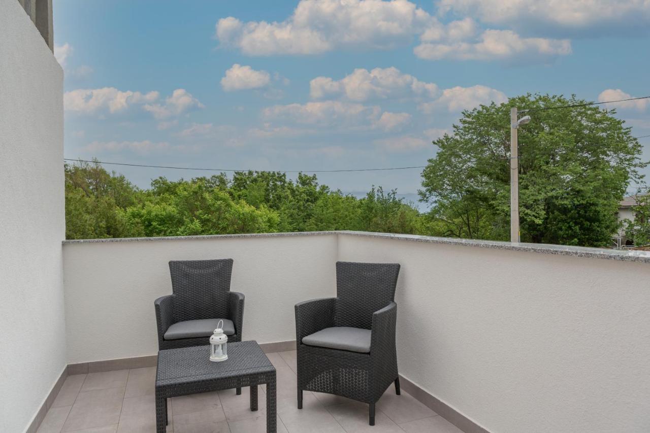 ריסיקה Apartman Marija 218 מראה חיצוני תמונה